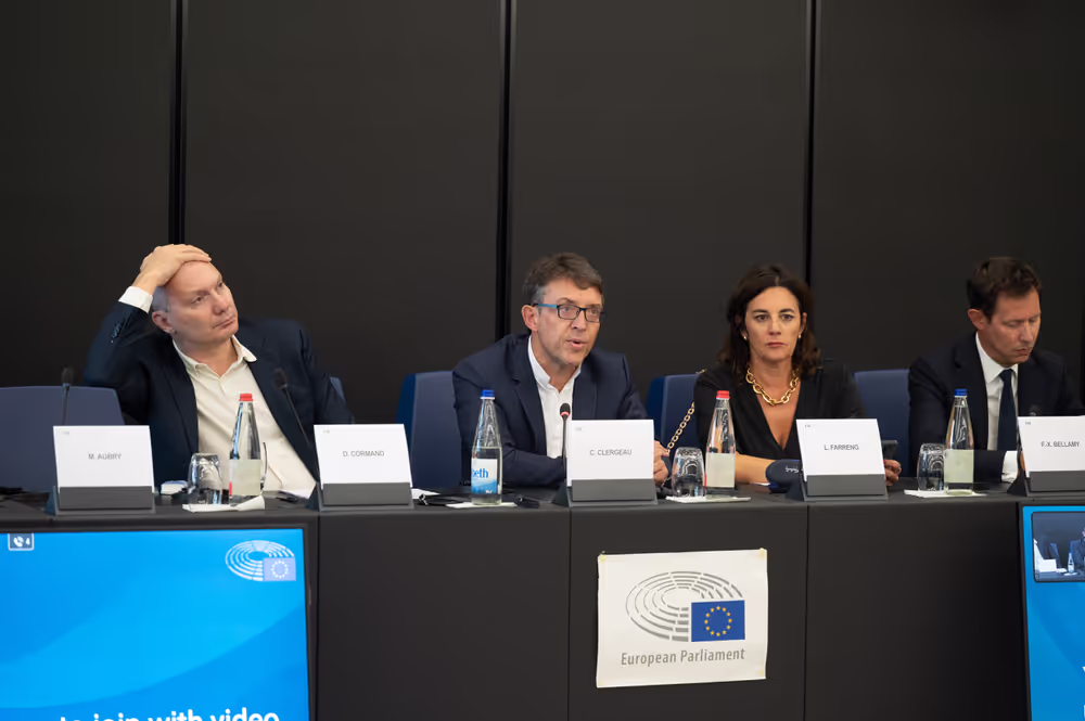 French MEPS meet with  journalists