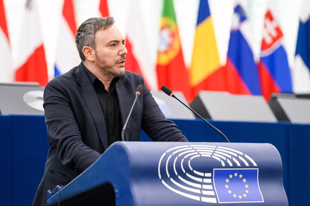 Foto 17: EP Plenary session - Serious threats to aviation and maritime transport from Global Navigation Satellite System