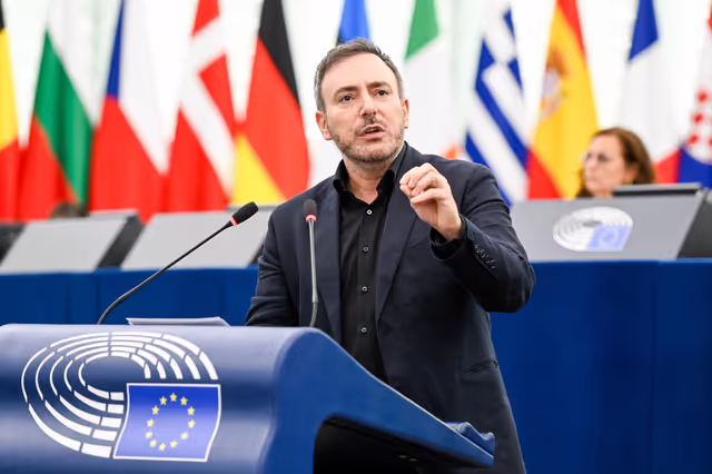 Foto 16: EP Plenary session - Serious threats to aviation and maritime transport from Global Navigation Satellite System