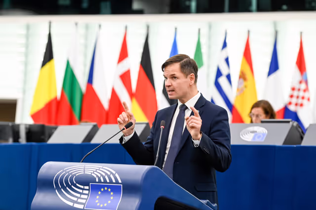 Foto 13: EP Plenary session - Serious threats to aviation and maritime transport from Global Navigation Satellite System