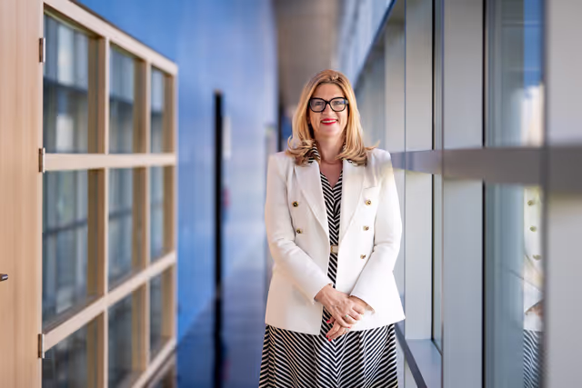 Fotó 5: Stéphanie Yon-Courtin in the EP in Strasbourg.