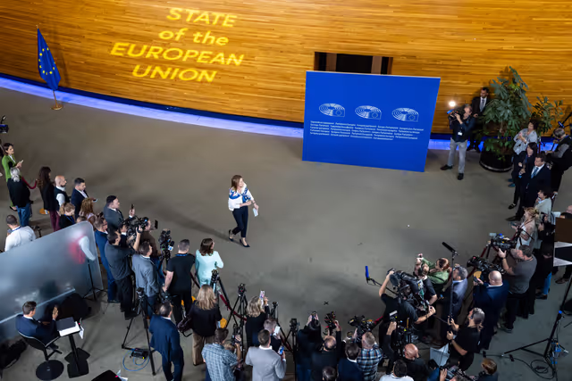 Fotografija 2: Strasbourg's Plenary session through the lens - Week 37.