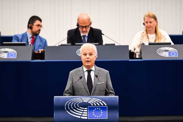 Fotagrafa 25: EP Plenary session - Summer of heatwaves in the EU: addressing the causes and providing adequate housing and health policies to record-breaking temperatures