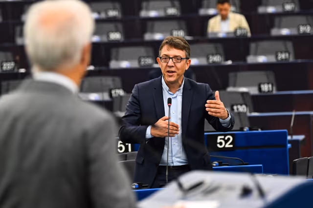 Fotagrafa 24: EP Plenary session - Summer of heatwaves in the EU: addressing the causes and providing adequate housing and health policies to record-breaking temperatures