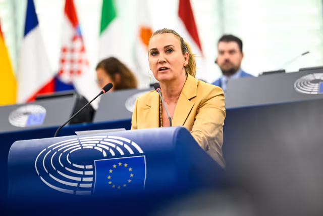 Fotagrafa 14: EP Plenary session - Summer of heatwaves in the EU: addressing the causes and providing adequate housing and health policies to record-breaking temperatures