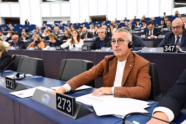 Снимка 12: EP Plenary session - Voting session