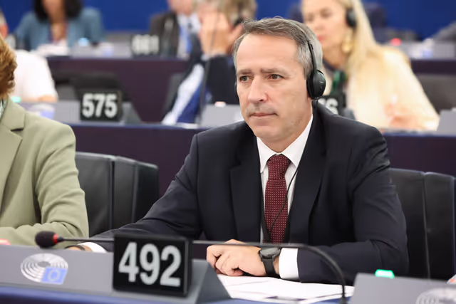 Снимка 22: EP Plenary session - Voting session