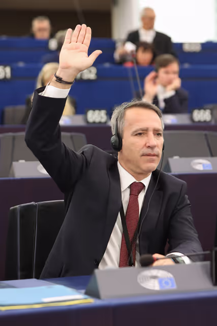 Снимка 19: EP Plenary session - Voting session