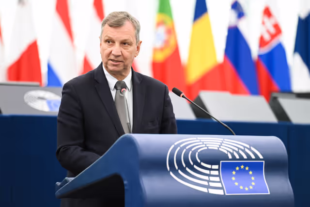 EP Plenary session - Parliament's statements on Solidarity with Poland following the deliberate violation of Polish airspace by Russian drones