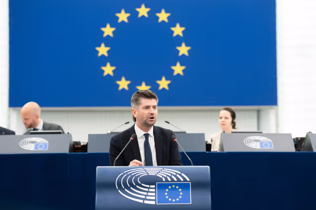 Fotó 43: EP Plenary session - Parliament's statements on Solidarity with Poland following the deliberate violation of Polish airspace by Russian drones
