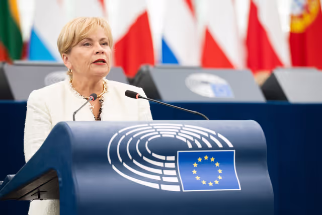 Fotó 30: EP Plenary session - Parliament's statements on Solidarity with Poland following the deliberate violation of Polish airspace by Russian drones