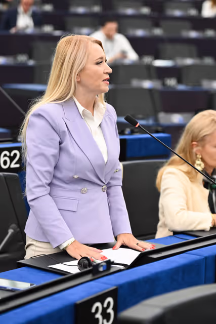 Fotó 9: EP Plenary session - Parliament's statements on Solidarity with Poland following the deliberate violation of Polish airspace by Russian drones