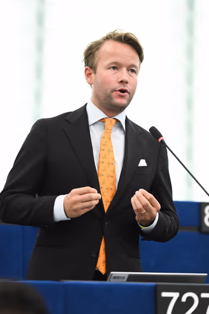 EP Plenary session - Parliament's statements on Solidarity with Poland following the deliberate violation of Polish airspace by Russian drones