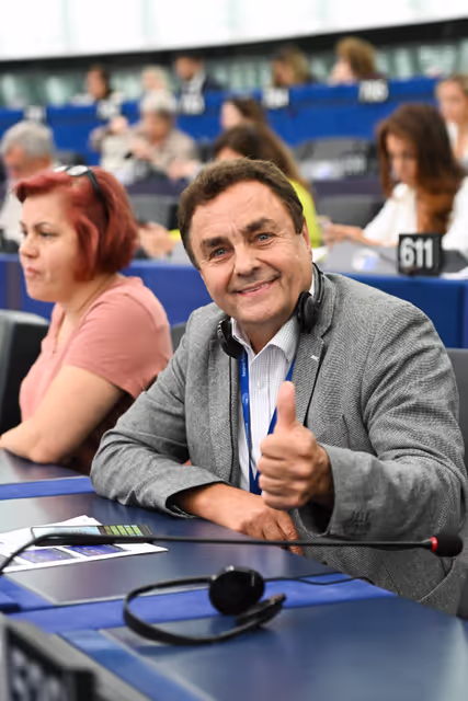 EP Plenary session - Parliament's statements on Solidarity with Poland following the deliberate violation of Polish airspace by Russian drones