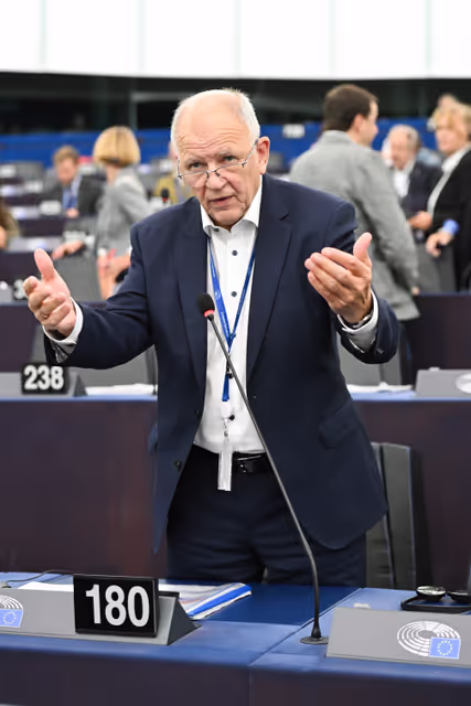 EP Plenary session - Parliament's statements on Solidarity with Poland following the deliberate violation of Polish airspace by Russian drones