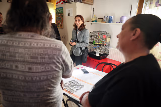 HOUS - Mission to Paris.