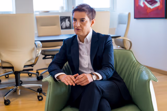 Foto 2: Roberta METSOLA, EP President meets with Ana BRNABIĆ, Speaker of the National Assembly of the Republic of Serbia