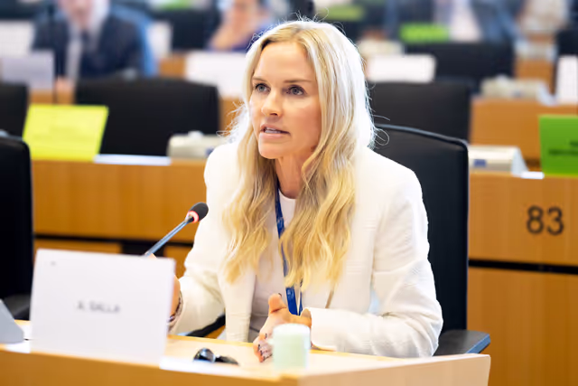 Снимка 7: ITRE public hearing on Quantum, AI and cloud – technology development and industrial capacity building in Europe