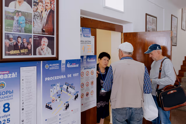 Photo 39 : Election Observation Delegation - Parliamentary Elections in Moldova.