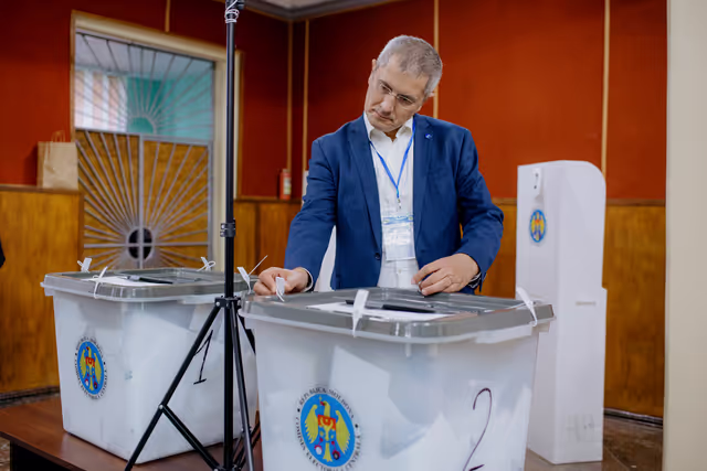 Photo 22 : Election Observation Delegation - Parliamentary Elections in Moldova.