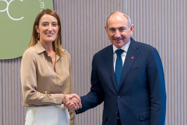 Billede 4: Roberta METSOLA, EP President participates at the Meeting of the European Political Community (EPC) in Copenhagen, Denmark - Meeting with Nikol PASHINYAN, Armenian Prime Minister