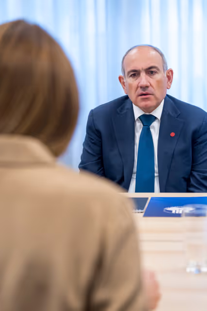 Billede 1: Roberta METSOLA, EP President participates at the Meeting of the European Political Community (EPC) in Copenhagen, Denmark - Meeting with Nikol PASHINYAN, Armenian Prime Minister