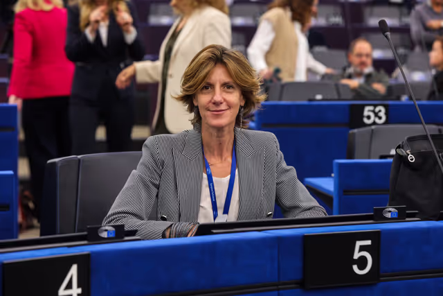 Fotografie 20: EP Plenary session - Resumption of session and order of business