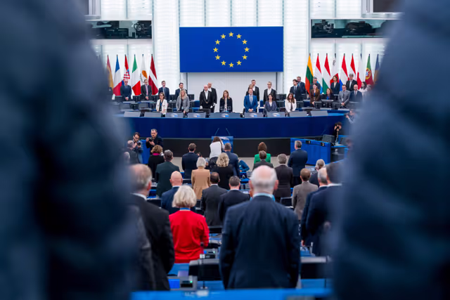Fotografie 8: EP Plenary session - Resumption of session and order of business
