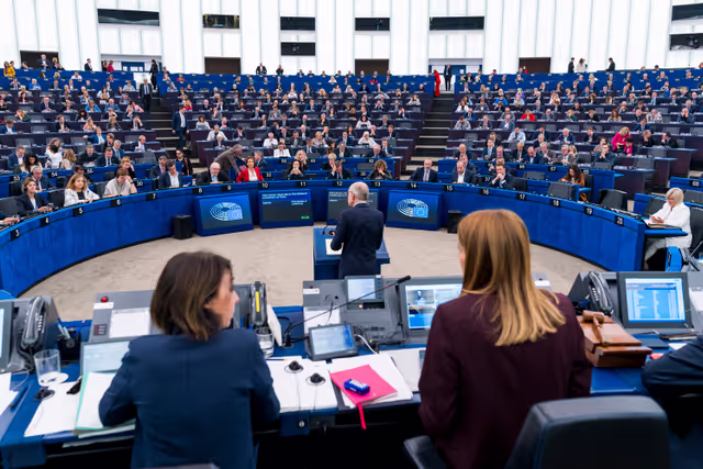 Fotogrāfija 7: EP Plenary session - This is Europe - Debate with Luc FRIEDEN, Luxembourgish Prime Minister