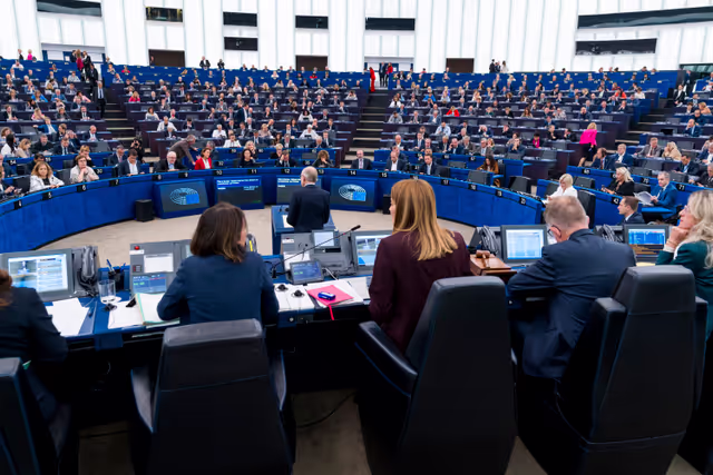 Fotogrāfija 8: EP Plenary session - This is Europe - Debate with Luc FRIEDEN, Luxembourgish Prime Minister