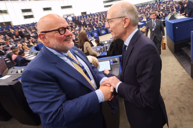 Fotogrāfija 2: EP Plenary session - This is Europe - Debate with Luc FRIEDEN, Luxembourgish Prime Minister