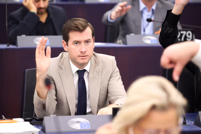 Foto 15: EP Plenary session - Voting session