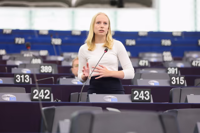 Fotagrafa 41: EP Plenary session - Rising antisemitism in Europe