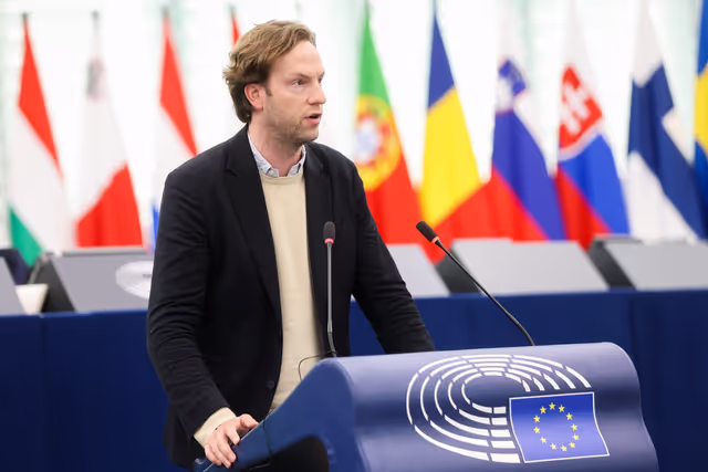 Fotagrafa 38: EP Plenary session - Rising antisemitism in Europe