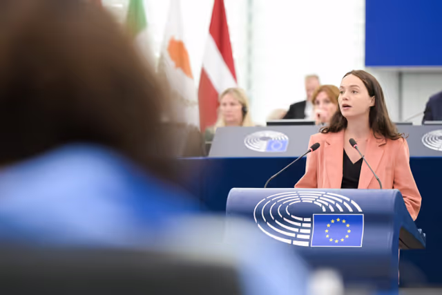Photo 18: EP Plenary session - Situation in Afghanistan: supporting women and communities affected by the recent earthquakes