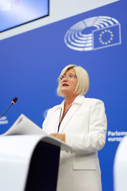 Fotografija 6: Press briefing Patriots for Europe