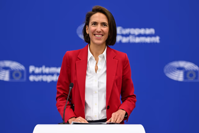 Fotografia 15: press briefing Renew Europe