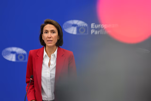 Fotografia 13: press briefing Renew Europe