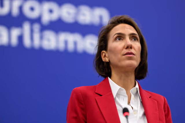 Fotografia 12: press briefing Renew Europe