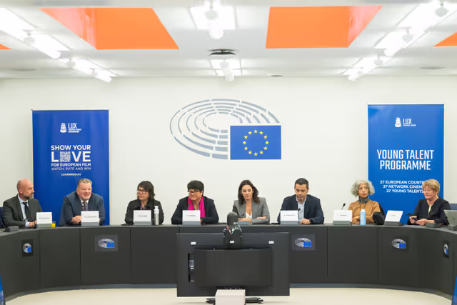 Foto 29: LUX Audience Award 2026 - Meeting with Vice-President Sabine Verheyen, responsible for the LUX Audience Award, along with Members of the Committee on Culture and Education and film representatives