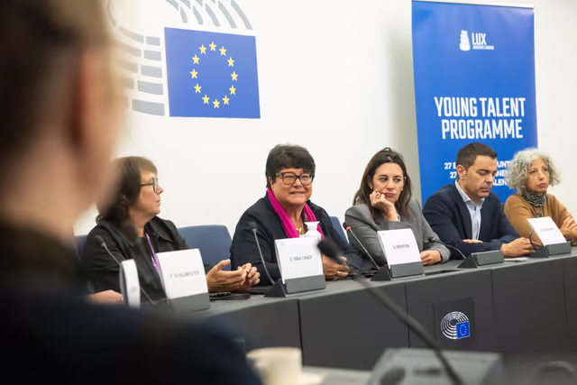 Foto 19: LUX Audience Award 2026 - Meeting with Vice-President Sabine Verheyen, responsible for the LUX Audience Award, along with Members of the Committee on Culture and Education and film representatives