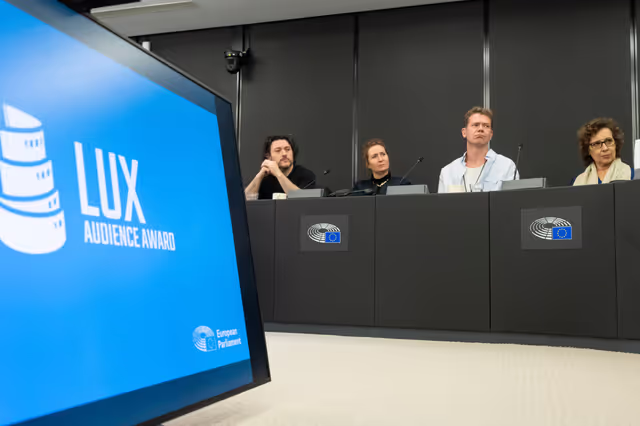 Foto 15: LUX Audience Award 2026 - Meeting with Vice-President Sabine Verheyen, responsible for the LUX Audience Award, along with Members of the Committee on Culture and Education and film representatives