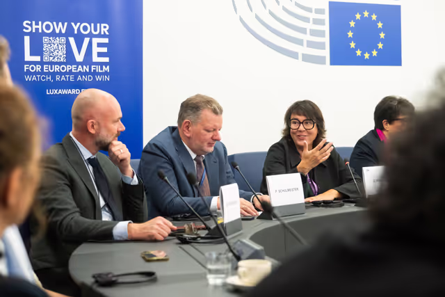 Foto 14: LUX Audience Award 2026 - Meeting with Vice-President Sabine Verheyen, responsible for the LUX Audience Award, along with Members of the Committee on Culture and Education and film representatives