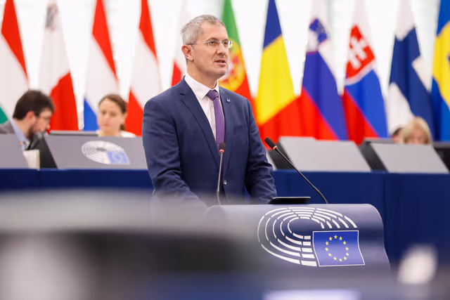 Fotografija 46: EP Plenary session - United response to recent Russian violations of the EU Member States’ airspace and critical infrastructure