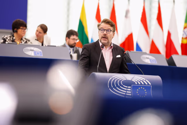 Fotografija 22: EP Plenary session - United response to recent Russian violations of the EU Member States’ airspace and critical infrastructure