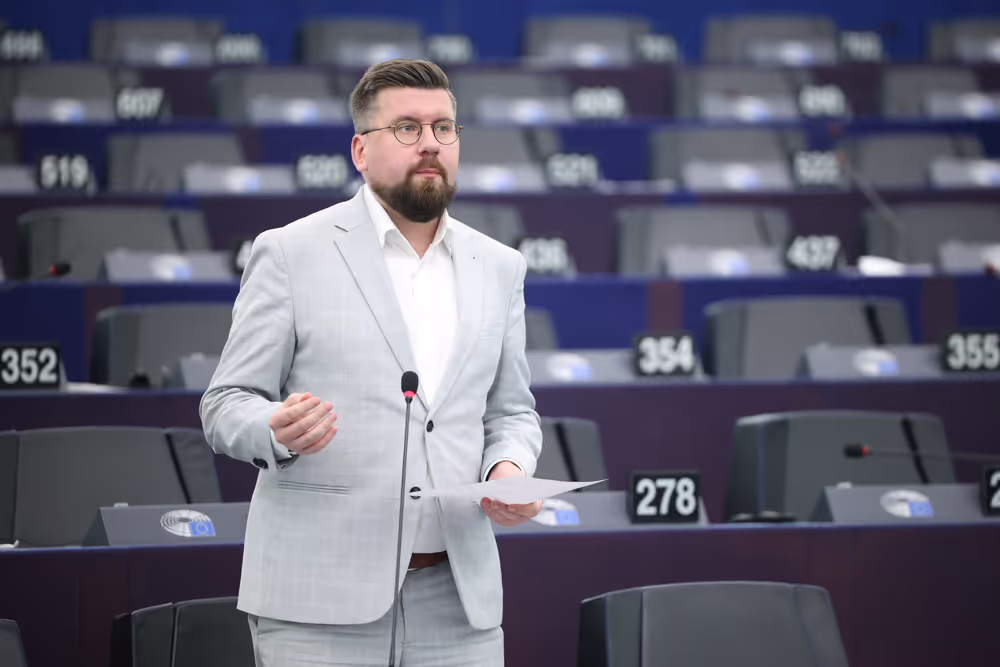 EP Plenary session - Establishment and functioning of European Works Councils