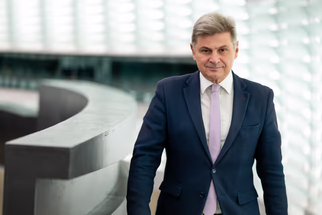 Fotografie 1: Nikolas FARANTOURIS in the EP in Strasbourg