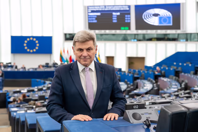 Fotografie 9: Nikolas FARANTOURIS in the EP in Strasbourg