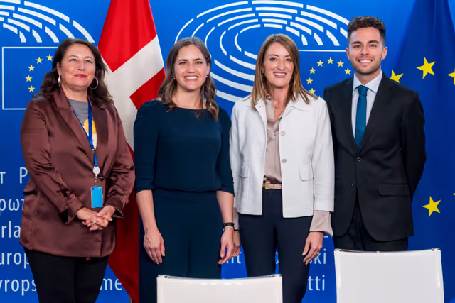 Φωτογραφία 9: Lex signing ceremony in presence of Roberta METSOLA, EP President, and Marie BJERRE, Minister for European Affairs on behalf of the Danish Presidency