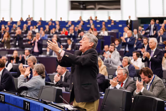 Photo 31: EP Plenary session - Voting session
